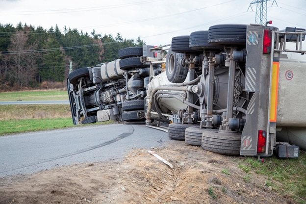 How an Experienced Florida Truck Accident Lawyer Builds a Strong Case