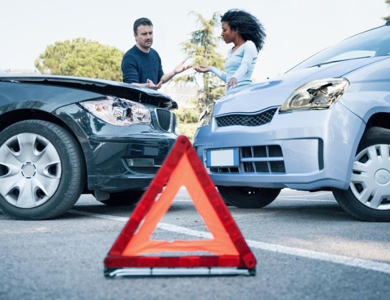 How do car accident attorneys build strong cases?